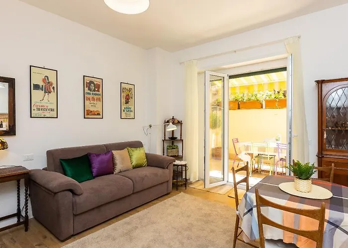 Apartment In - Annietta