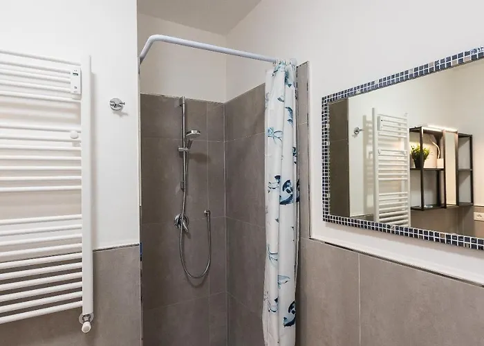 Apartment In - Annietta Rome