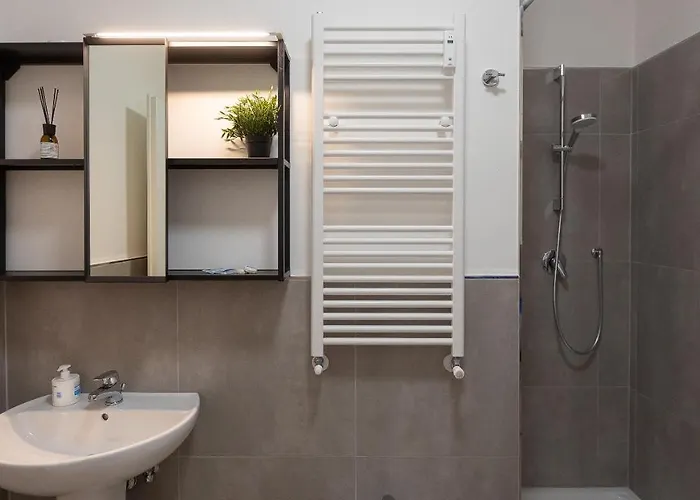 In - Annietta Apartment