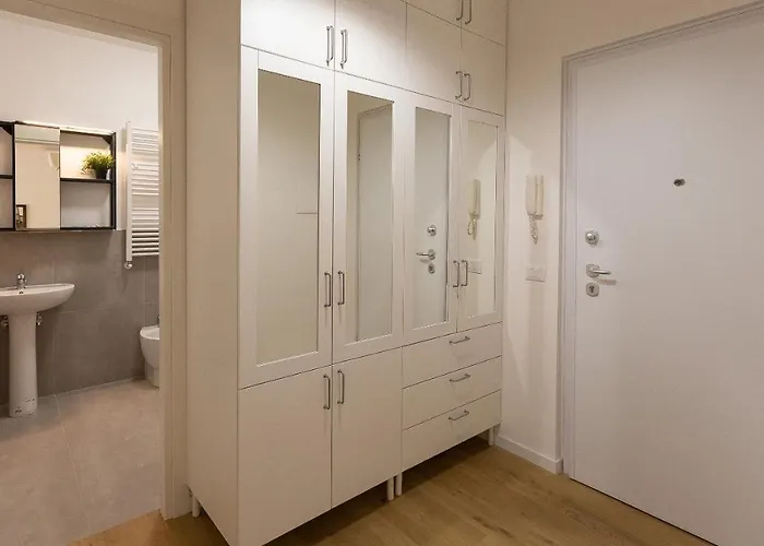 In - Annietta Apartment *